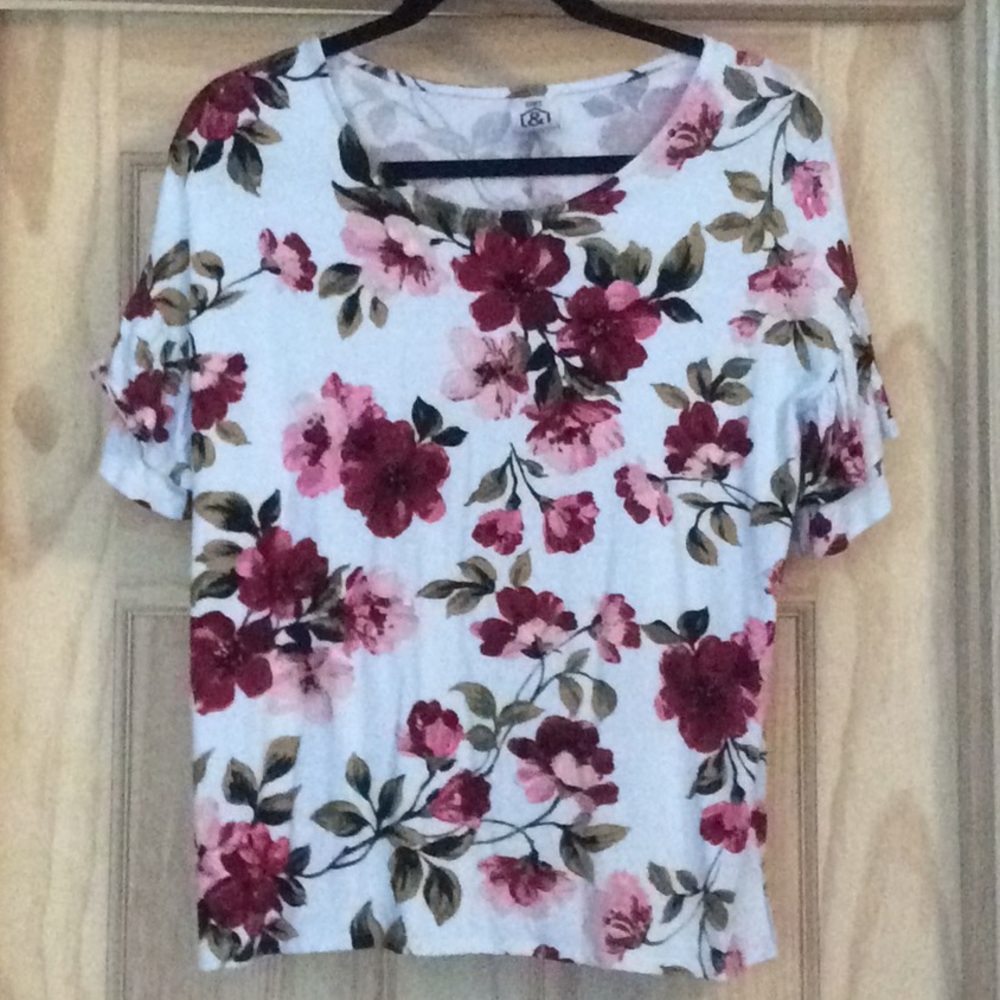 3/$20.     Agnes & Dora Ruffle Sleeve